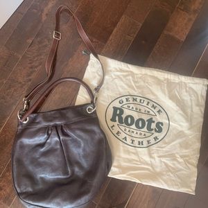 Brown leather Roots bag